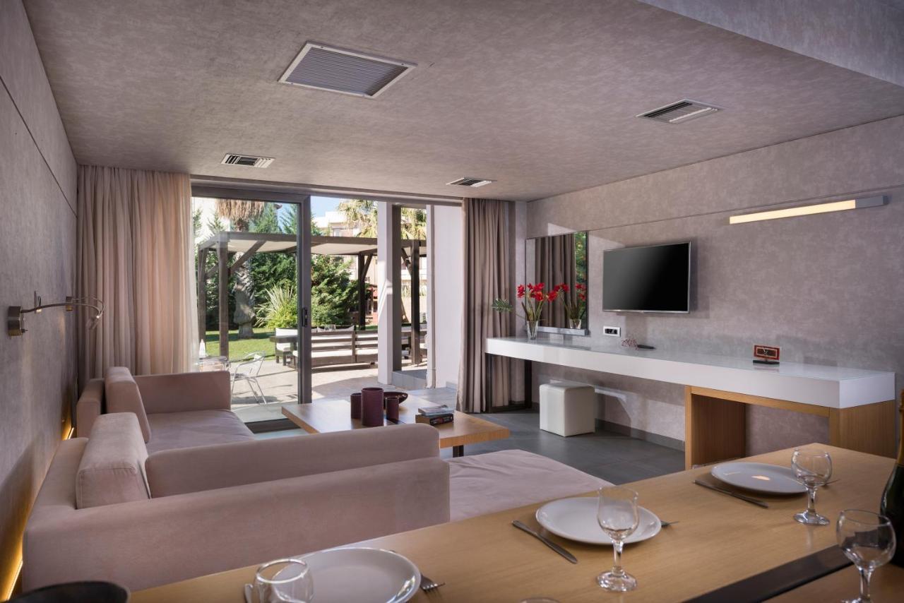 Icarus Hotel Kalamaki  Bagian luar foto