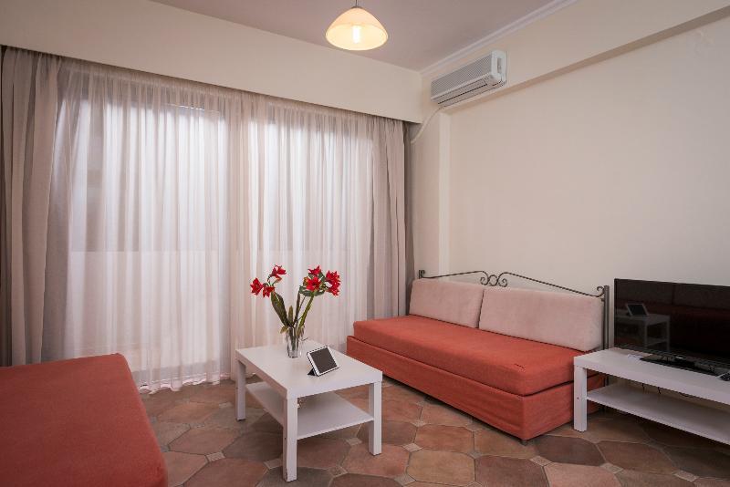 Icarus Hotel Kalamaki  Bagian luar foto