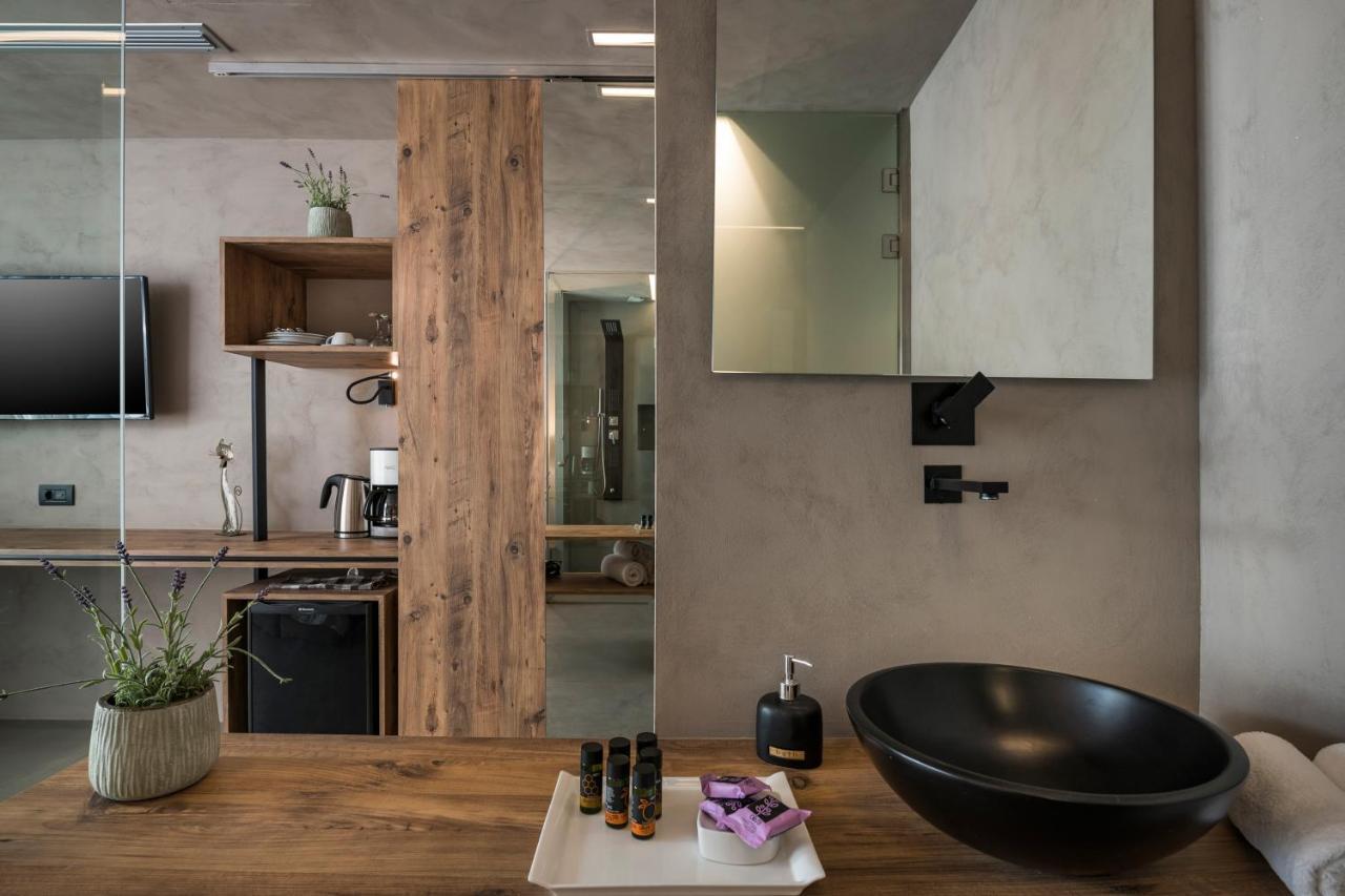 Icarus Hotel Kalamaki  Bagian luar foto