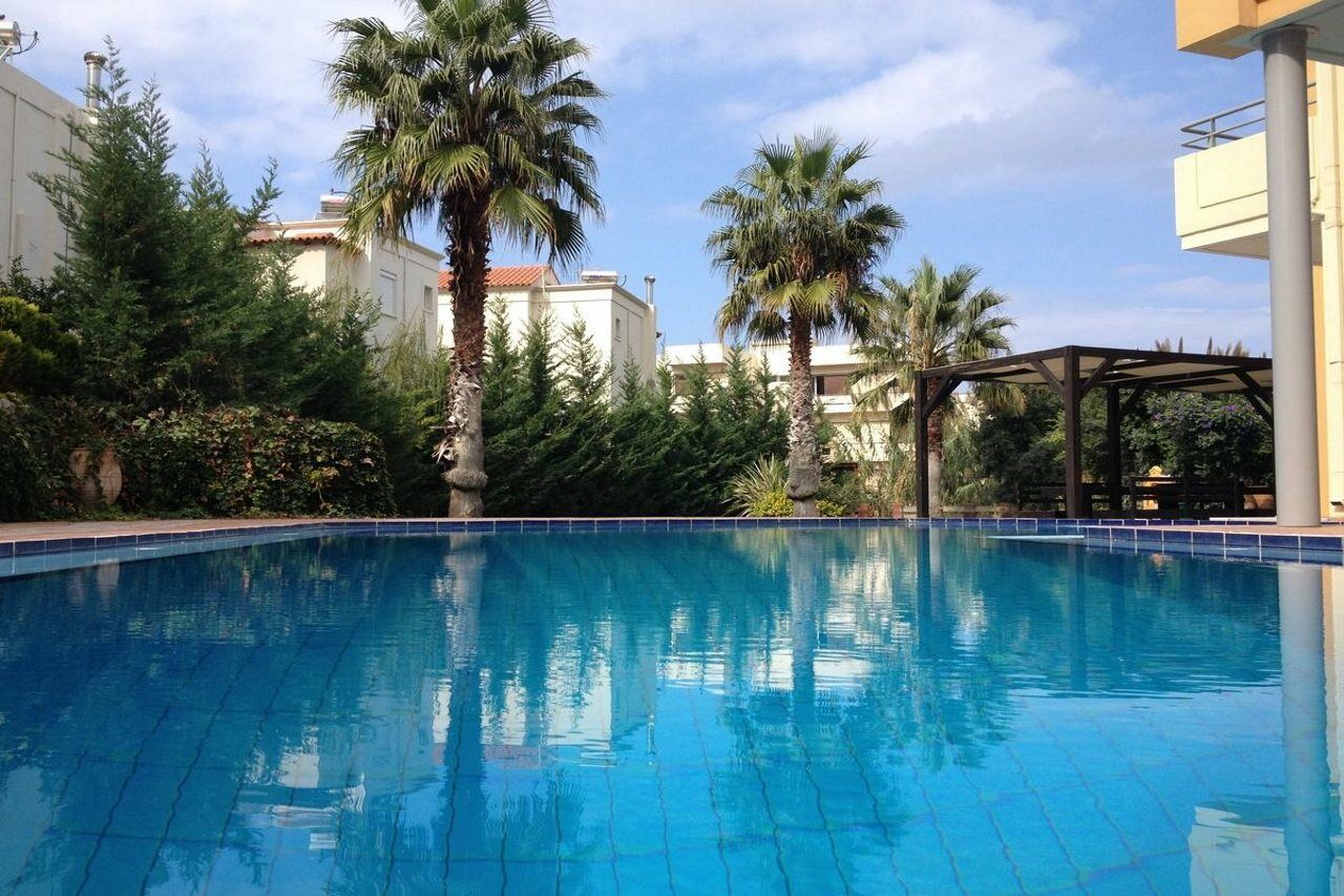 Icarus Hotel Kalamaki  Bagian luar foto